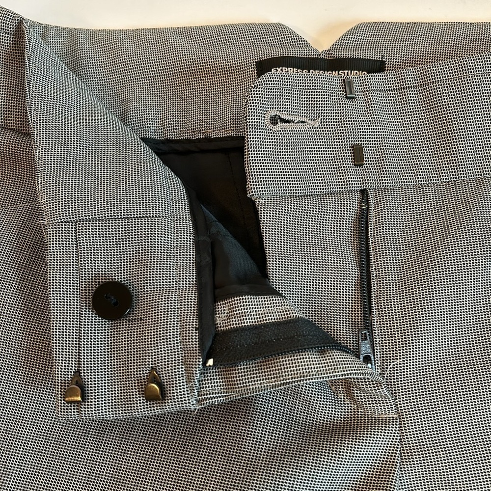 Express Design Studio “ Editor” Gray Textured Car… - image 7